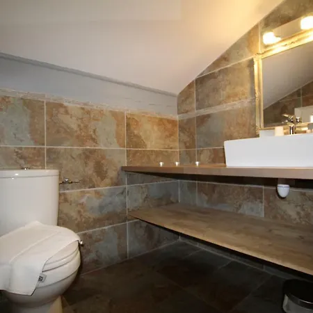 Etxe Goxoan D'hotes Avec Cuisine Ete Equipee Commune Et Jaccuzi 3* 이터쟈수