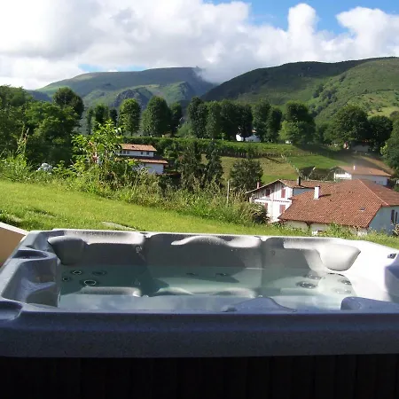 게스트하우스 Etxe Goxoan D'hotes Avec Cuisine Ete Equipee Commune Et Jaccuzi