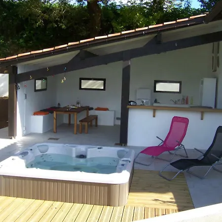 게스트하우스 Etxe Goxoan D'hotes Avec Cuisine Ete Equipee Commune Et Jaccuzi 이터쟈수