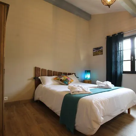 게스트하우스 Etxe Goxoan D'hotes Avec Cuisine Ete Equipee Commune Et Jaccuzi 3*